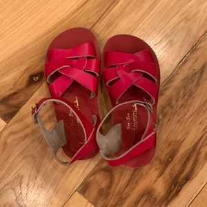 Red Sim San swimmers